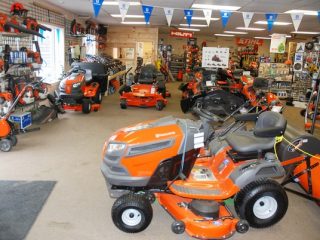 Husqvarnan bensiiniruohonleikkuri