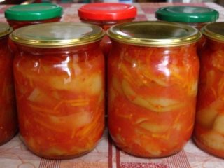 Courgettslecho med tomatpuré