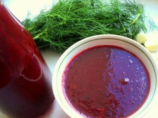 Plūmju kečups ziemas tkemali