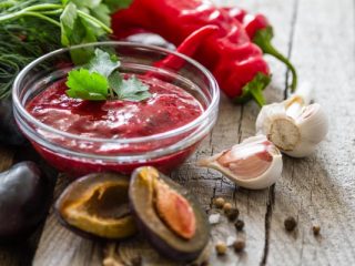 Tkemali recepte ziemai gruzīnu valodā