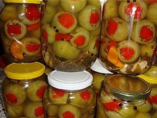 Zaļie tomāti ar kāpostiem ziemai - receptes
