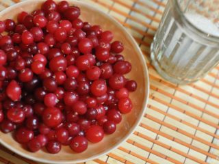 แครนเบอร์รี่ kvass