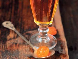 Resipi Cloudberry vodka