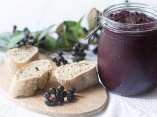 Mashed chokeberry
