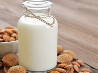 Mandel-melk