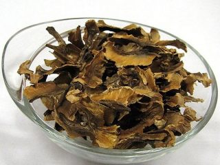 Graikinių riešutų pertvara: nauda ir žala