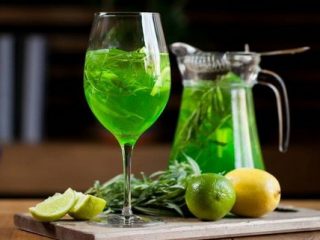 Tarragon og måneskin tinktur opskrifter