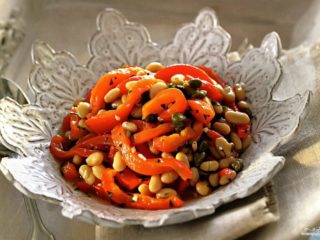 Salāti ar sviestu: marinēti, cepti, svaigi, ar vistu, ar majonēzi, vienkāršas un garšīgas receptes