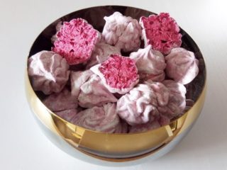 Kismis marshmallow di rumah