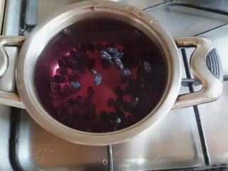 Sausmedžio kompotas žiemai: receptai, kaip gaminti maistą, nauda