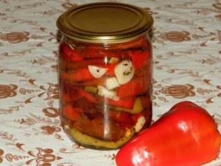 Bulgārijas saulē kaltēti pipari ziemā eļļā: labākās receptes cepeškrāsnī, žāvētājā, mikroviļņu krāsnī