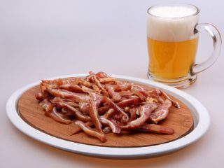 หูหมูสูบบุหรี่ที่บ้าน: วิธีการดองวิธีการสูบบุหรี่