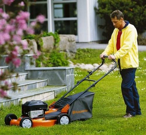 Modelo Husqvarna LC 153 V