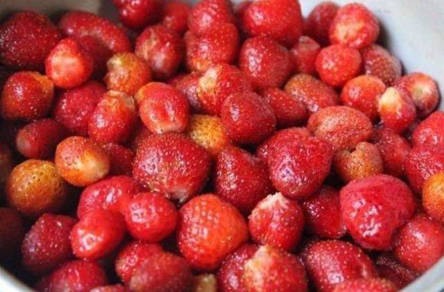 Mứt dâu với Gelatin